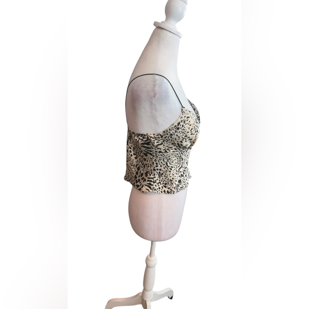 Leopard Print Spaghetti Strap Crop Top - Picture 4 of 6